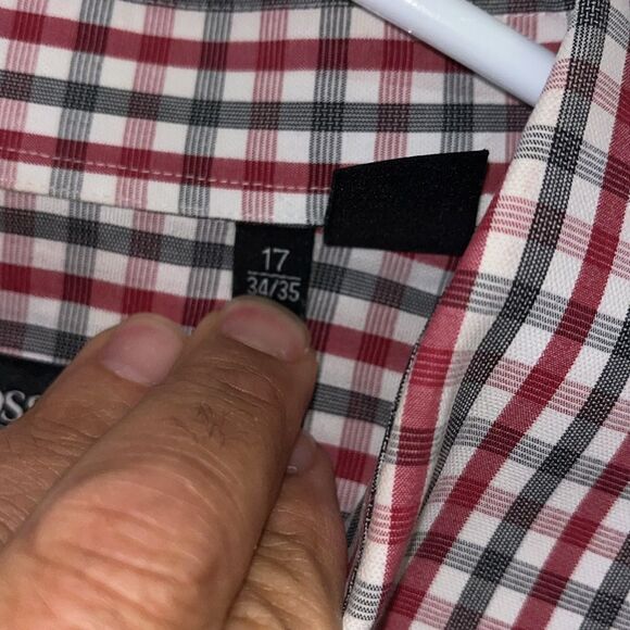 Plaid Black & Red Check Swept Collar Hugo Boss Dress Shirt 17 x 34/35 Slim Fit - Picture 4 of 5
